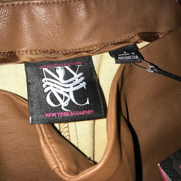 Women’s true religion mid knee shots - Picture 6 of 6